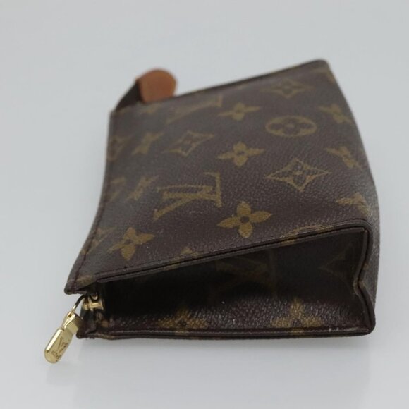 LOUIS VUITTON Monogram Poche Toilette 15 Pouch M47546 LV Auth 126311 - Picture 4 of 16